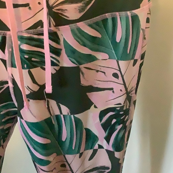 Nike leggings - Picture 2 of 4